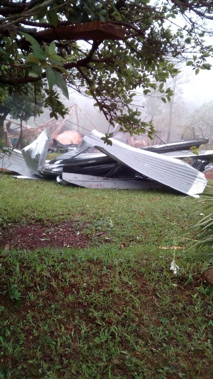 Por las tormentas de ayer algunas zonas de Aristóbulo permanecen sin luz