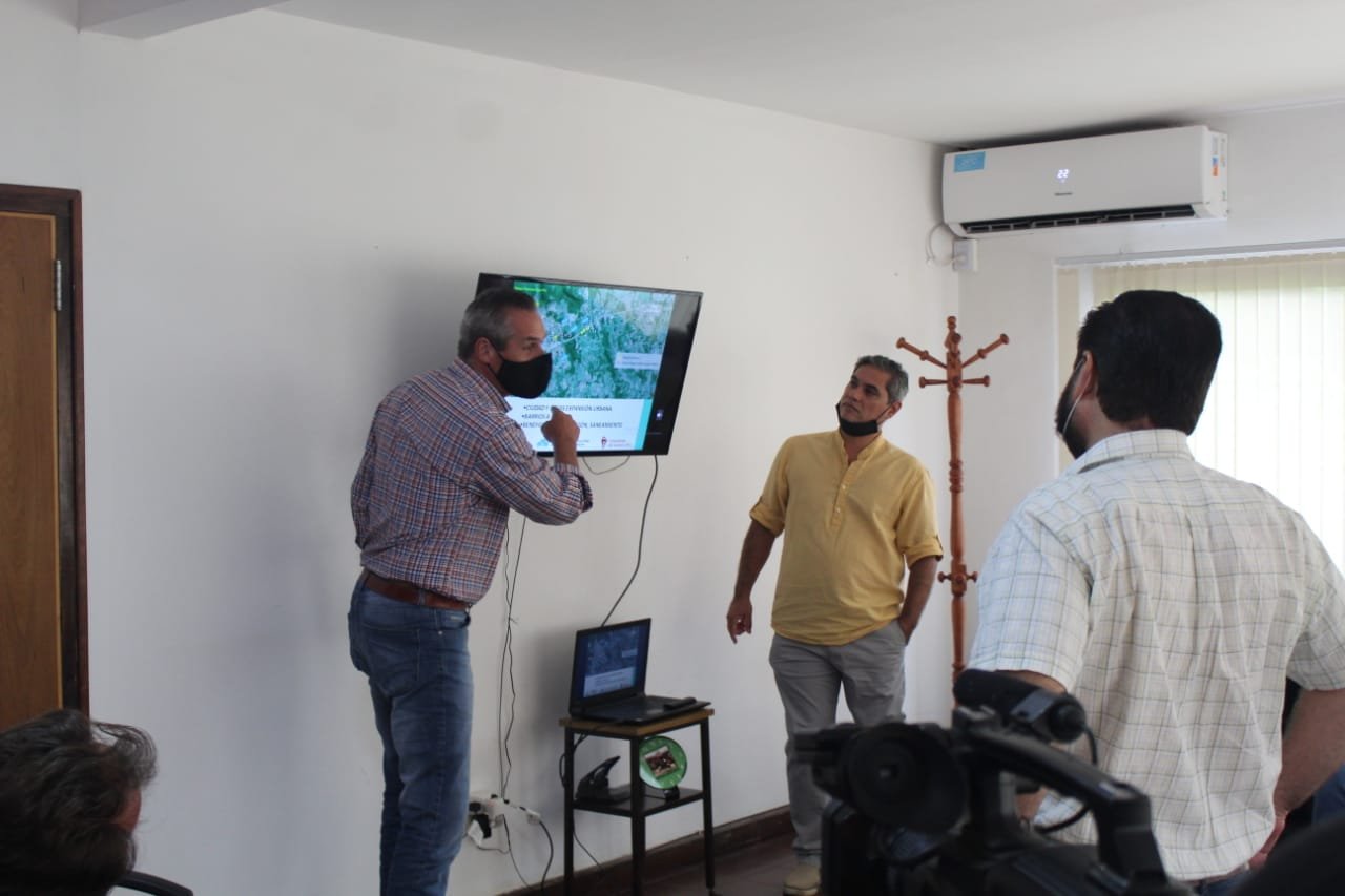 El ministro de Ecologia de la provincia visitó la Cooperativa Cainguás